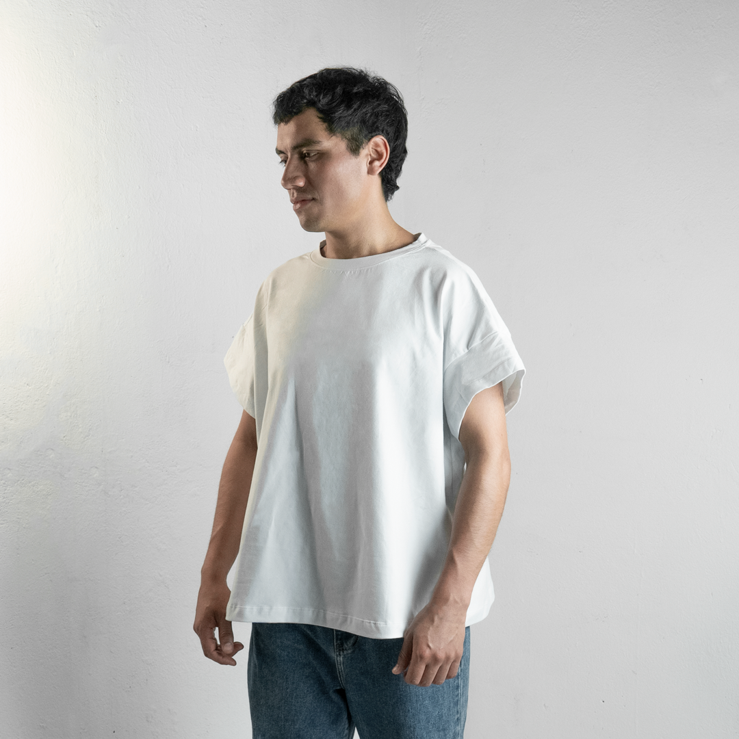 CAMISETA CORTE CUADRADRO FLN